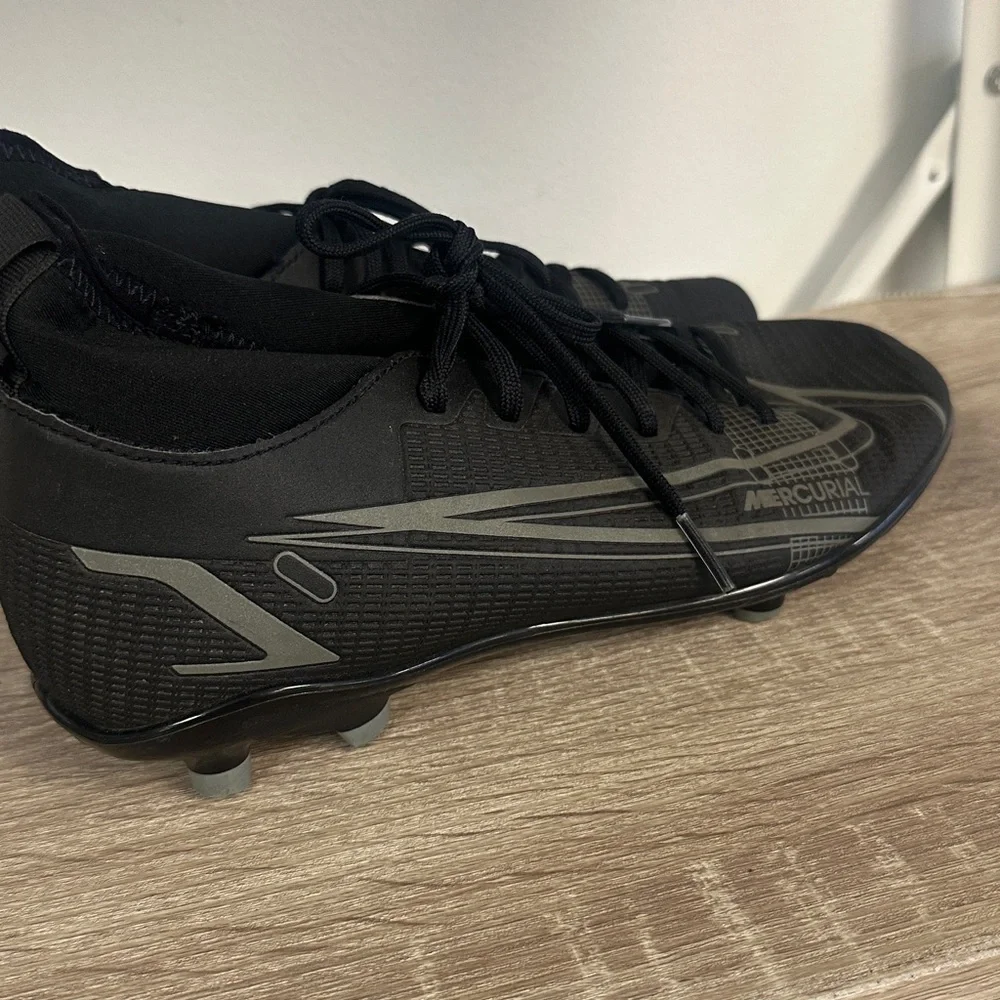 Nike Mercurial Soccer Cleat Black Size 6 Like new - Picture 4 of 6